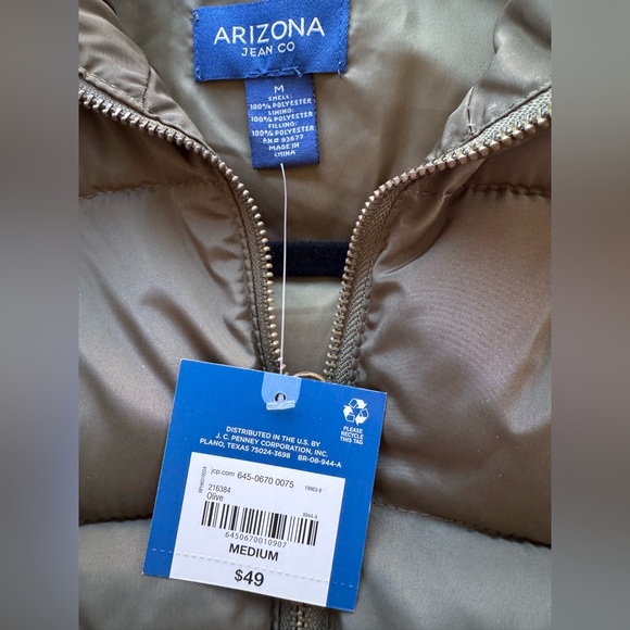 Arizona Jean Co. | Women’s Puffer Vest Detachable Hood| Size M - Picture 10 of 10